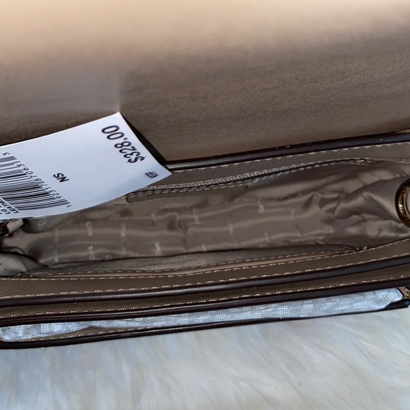 Michael Kors SLOAN Crossbody - Picture 4 of 7